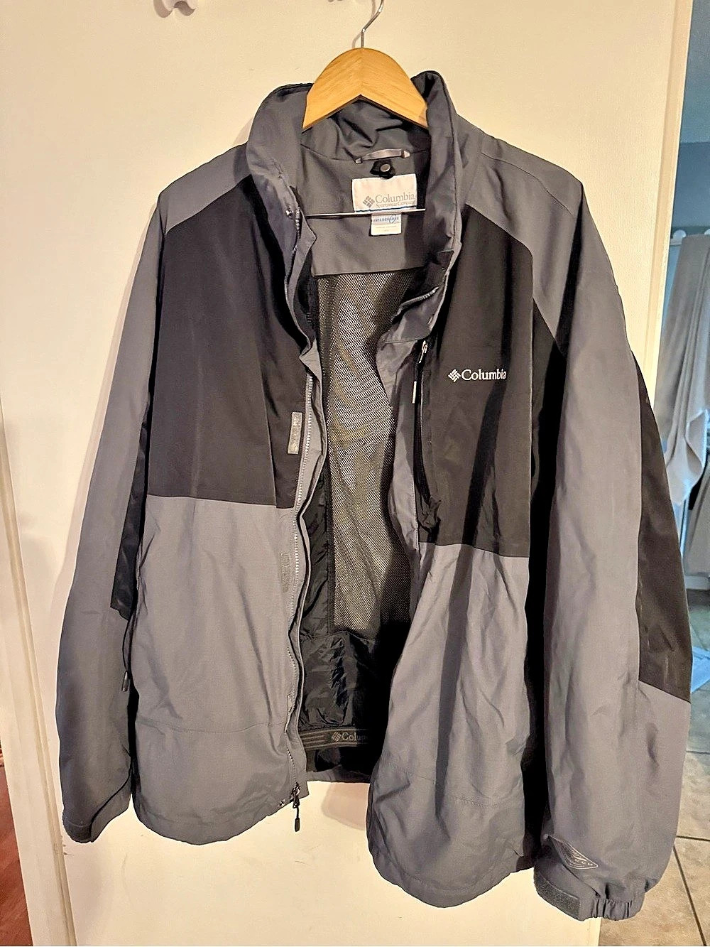 Columbia Omni-Tech Color Block Jacket 3X Like New